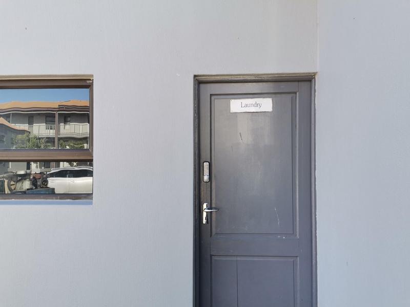 To Let 2 Bedroom Property for Rent in Parklands Western Cape